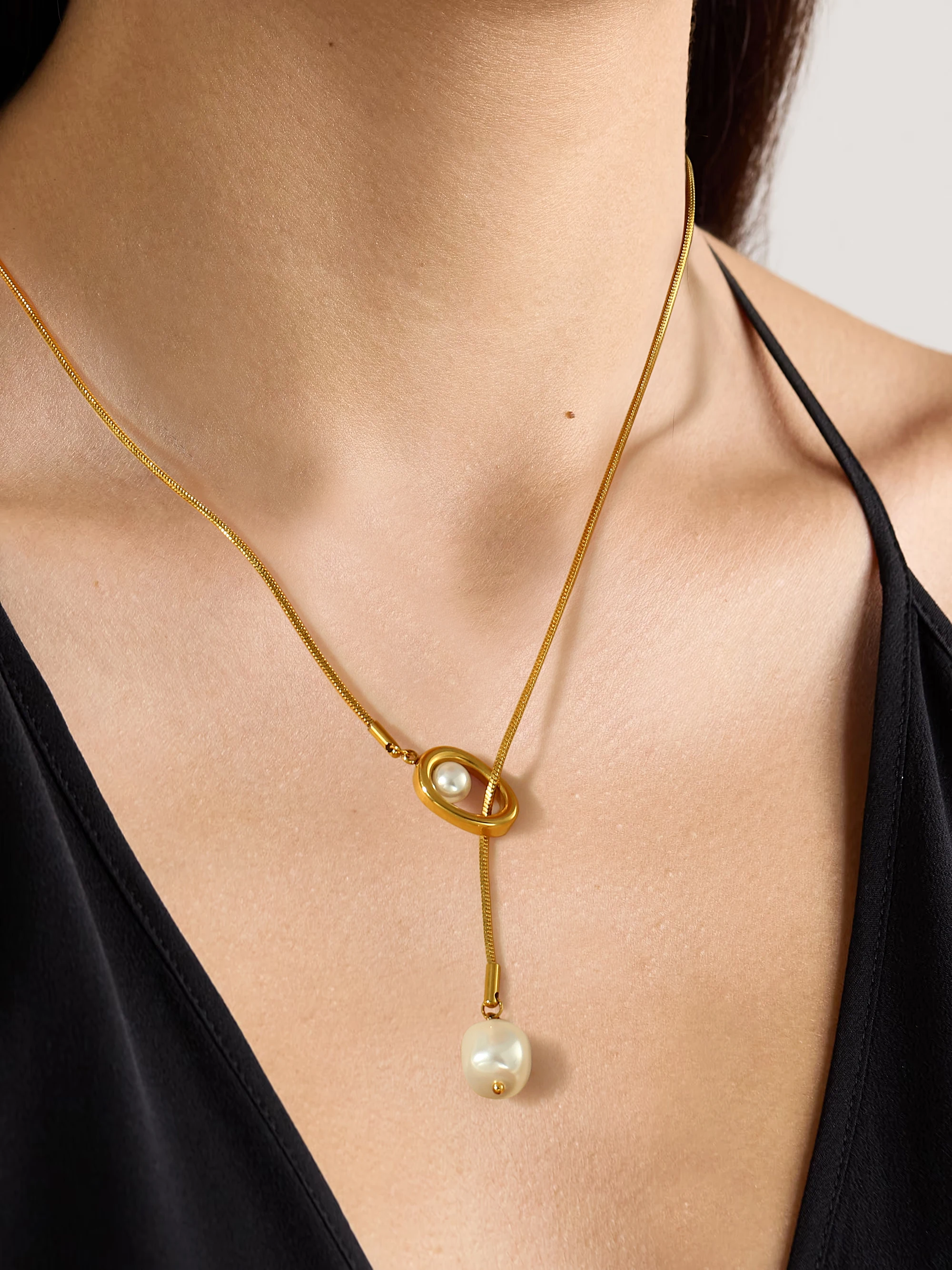 Joya Love Fashion Stainless Steel Y-Shaped Necklace For Women Baroque Imitation Pearl Pendant Snake Chain Jewelry Gift
Joya Love Fashion Stainless Steel Y-Shaped Necklace For Women Baroque Imitation Pearl Pendant Snake Chain Jewelry Gift