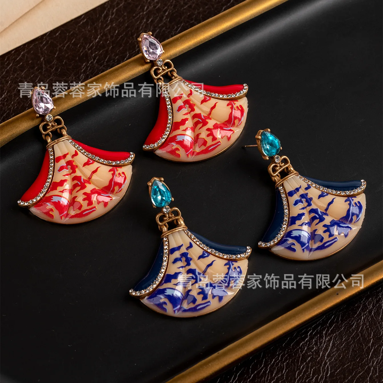 Vintage Stud Earrings Antique Cheongsam Elegant Light Luxury Earrings Design Sense Niche
Vintage Stud Earrings Antique Cheongsam Elegant Light Luxury Earrings Design Sense Niche