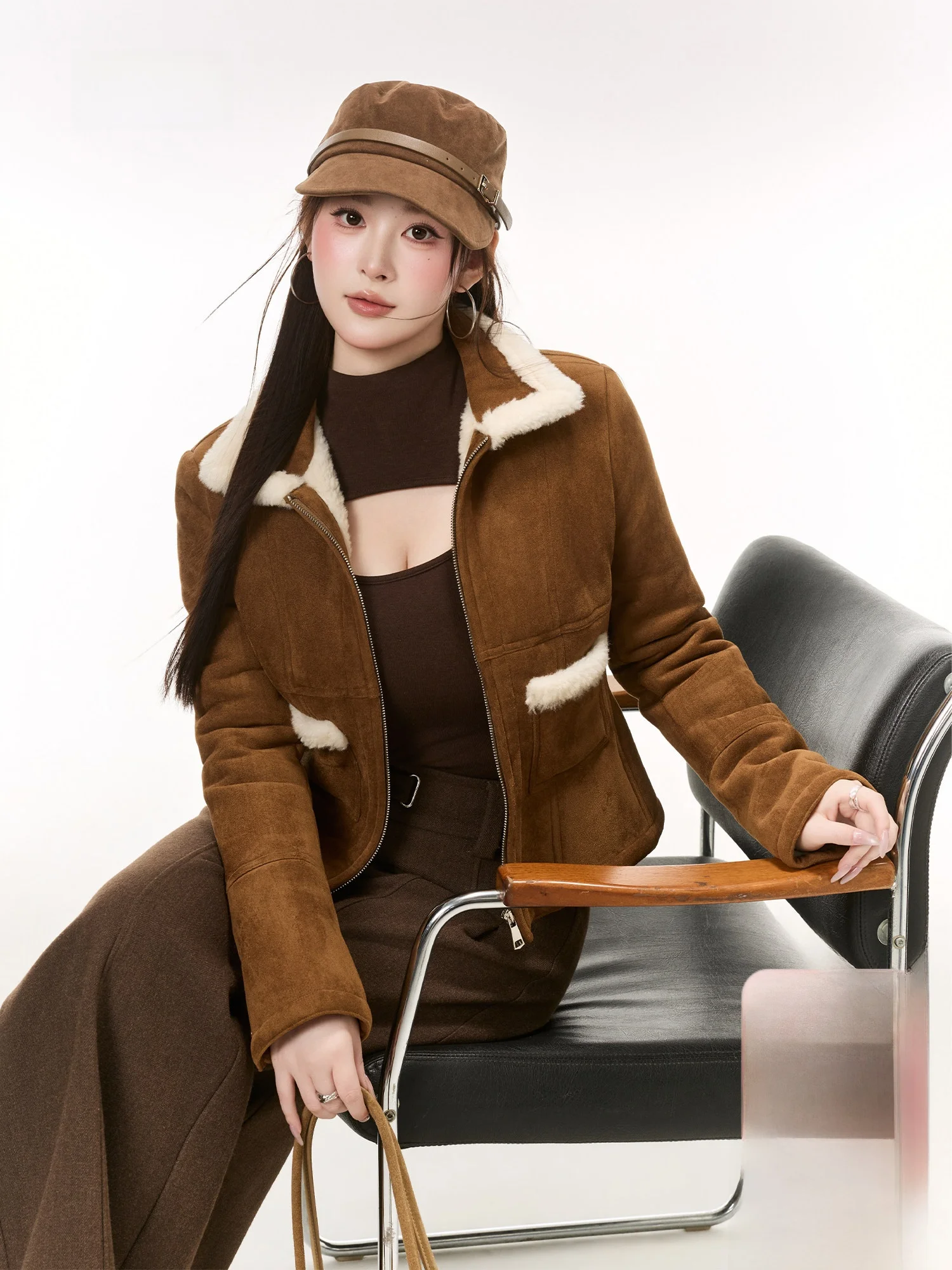 White Son Winter Jacket Women's Short Coat Integrated Leather And Fur "Hot Melt Hazelnut Pie" Style Commute Waist-Cinching
White Son Winter Jacket Women's Short Coat Integrated Leather And Fur "Hot Melt Hazelnut Pie" Style Commute Waist-Cinching