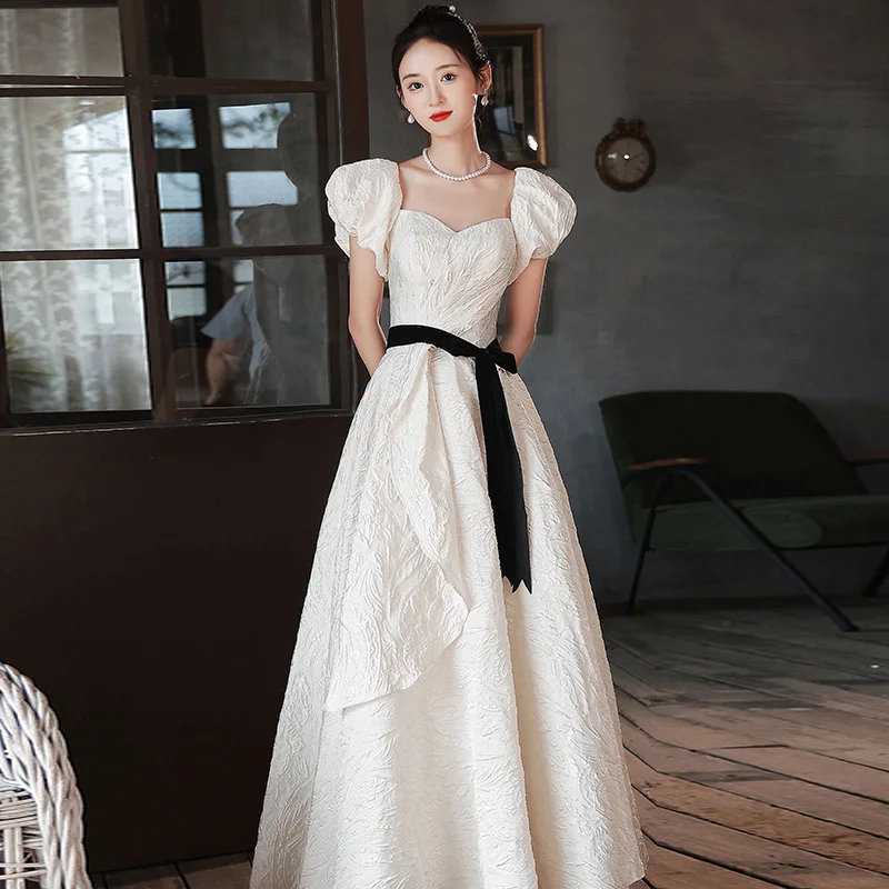 White Satin Elegant Evening Dress for Women New French Style Long One Shoulder Fashionable Strap Fluffy Wedding Dress for Spring
White Satin Elegant Evening Dress for Women New French Style Long One Shoulder Fashionable Strap Fluffy Wedding Dress for Spring