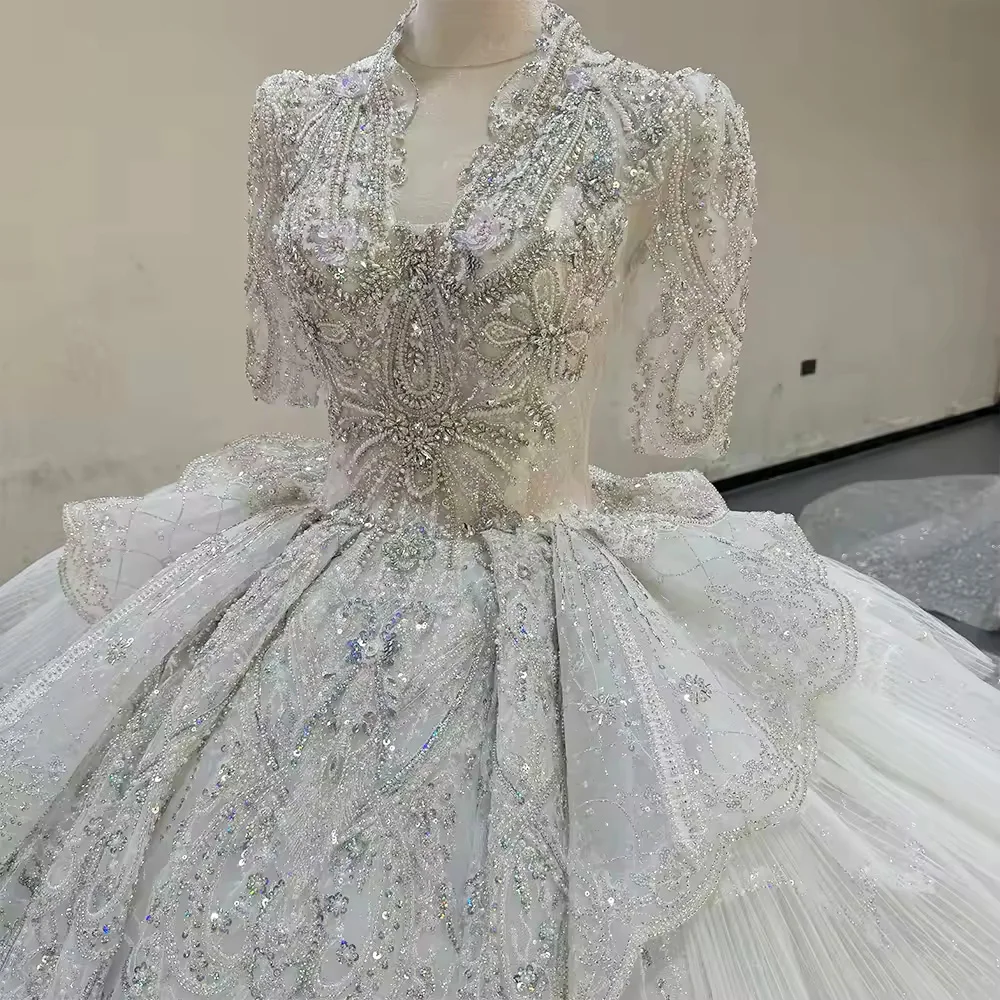 Vestidos De Noiva Half Sleeves Scalloped Beading Crystal Wedding Dress Ball Gown Keyhole Back Long Bridal Dress
Vestidos De Noiva Half Sleeves Scalloped Beading Crystal Wedding Dress Ball Gown Keyhole Back Long Bridal Dress