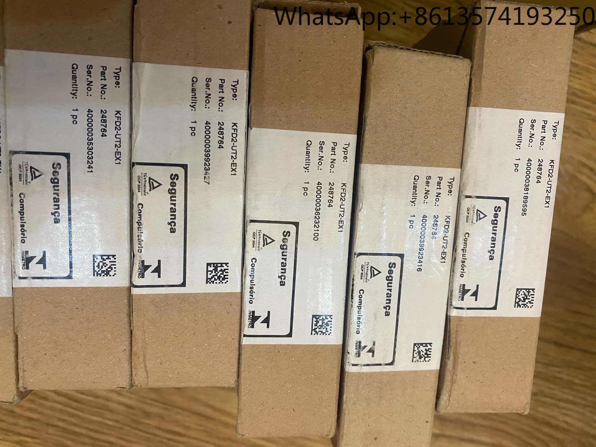 German Pepperl + Fuchs KFD2-UT2-EX1 safety barrier is brand new and original.in stock
German Pepperl + Fuchs KFD2-UT2-EX1 safety barrier is brand new and original.in stock