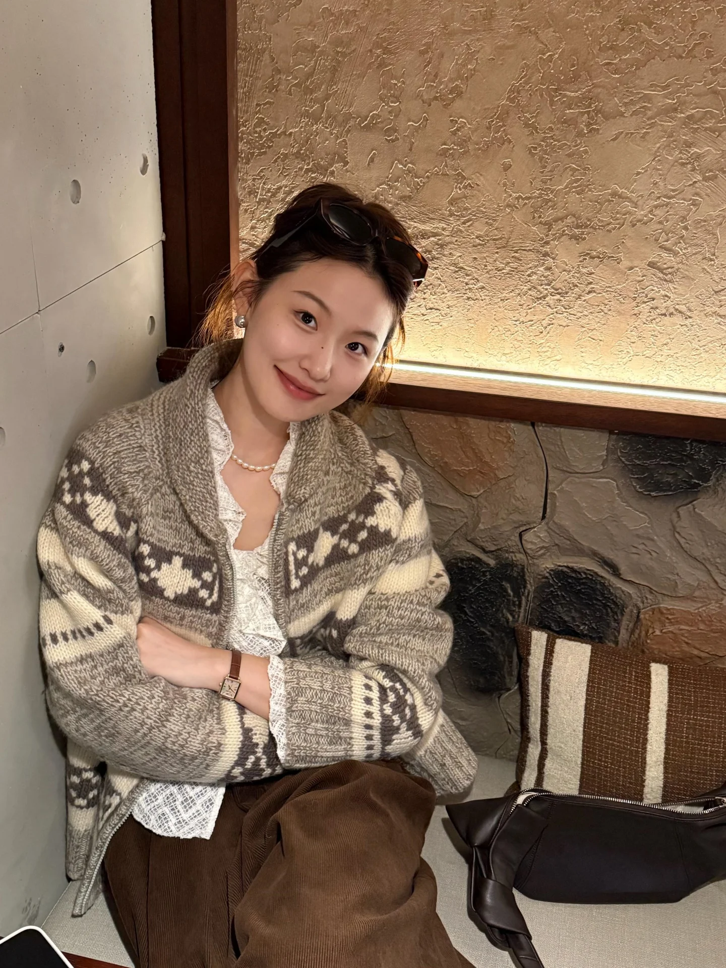 Женский вязаный кардиган Lilystore из шерсти, новая зимняя коллекция, мягкая верхняя одежда, винтажный стиль, длинный рукав, застежка-молния
Женский вязаный кардиган Lilystore из шерсти, новая зимняя коллекция, мягкая верхняя одежда, винтажный стиль, длинный рукав, застежка-молния