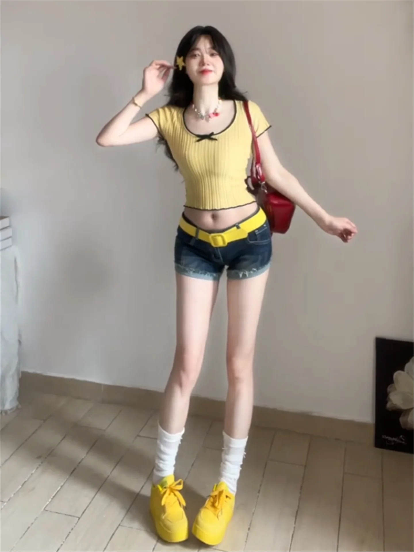Retro American Blue Low Waist Denim Shorts Women's Summer Slimming Design Embroidery Hot Pants Cotton Casual Jeans
Retro American Blue Low Waist Denim Shorts Women's Summer Slimming Design Embroidery Hot Pants Cotton Casual Jeans