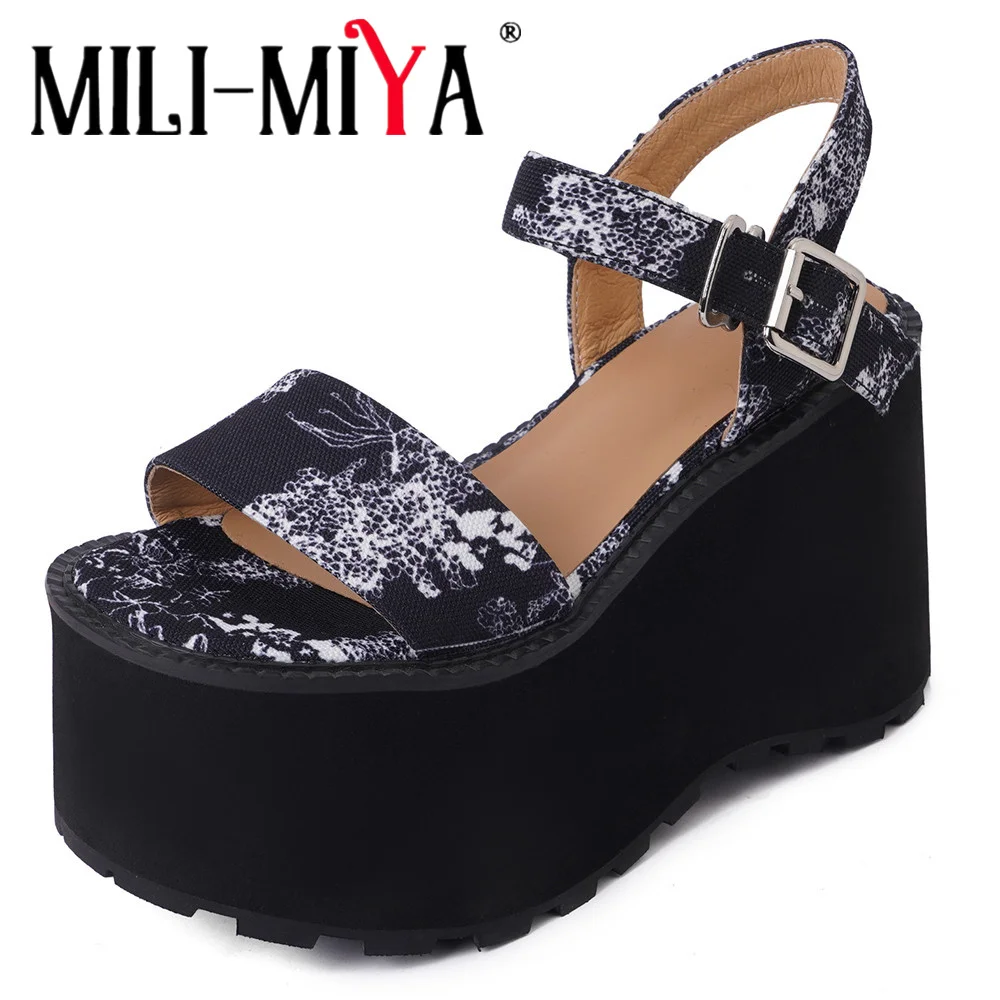 MILI-MIYA Women's Simple Strappy Floral Print Sandals With Ankle Straps Buckle Closure Lightweight Wedge Heel And Round Toe
MILI-MIYA Women's Simple Strappy Floral Print Sandals With Ankle Straps Buckle Closure Lightweight Wedge Heel And Round Toe