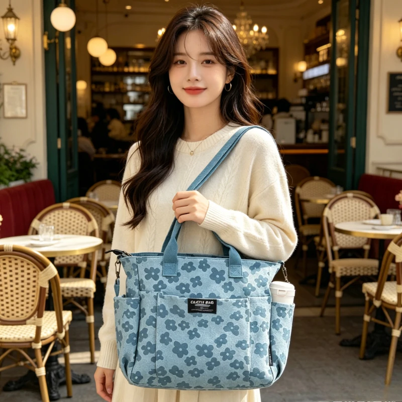 Vintage Shoulder Bags Multi Front Side Pockets Detachable Adjustable Strap Spacious Casual Handbag for Student Daily Travel
Vintage Shoulder Bags Multi Front Side Pockets Detachable Adjustable Strap Spacious Casual Handbag for Student Daily Travel