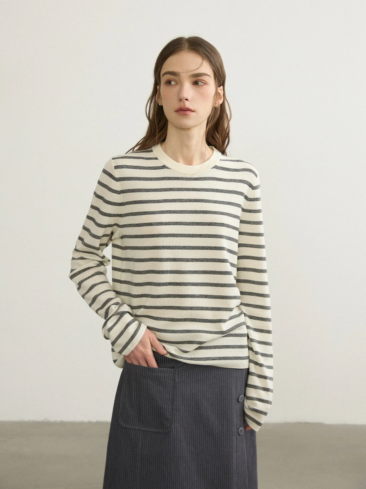 Realistic Casual Style Women's Long Sleeve round Neck Knitted Sweater Wool Stripe Pattern All-Match Loose Fit Winter Top
Realistic Casual Style Women's Long Sleeve round Neck Knitted Sweater Wool Stripe Pattern All-Match Loose Fit Winter Top