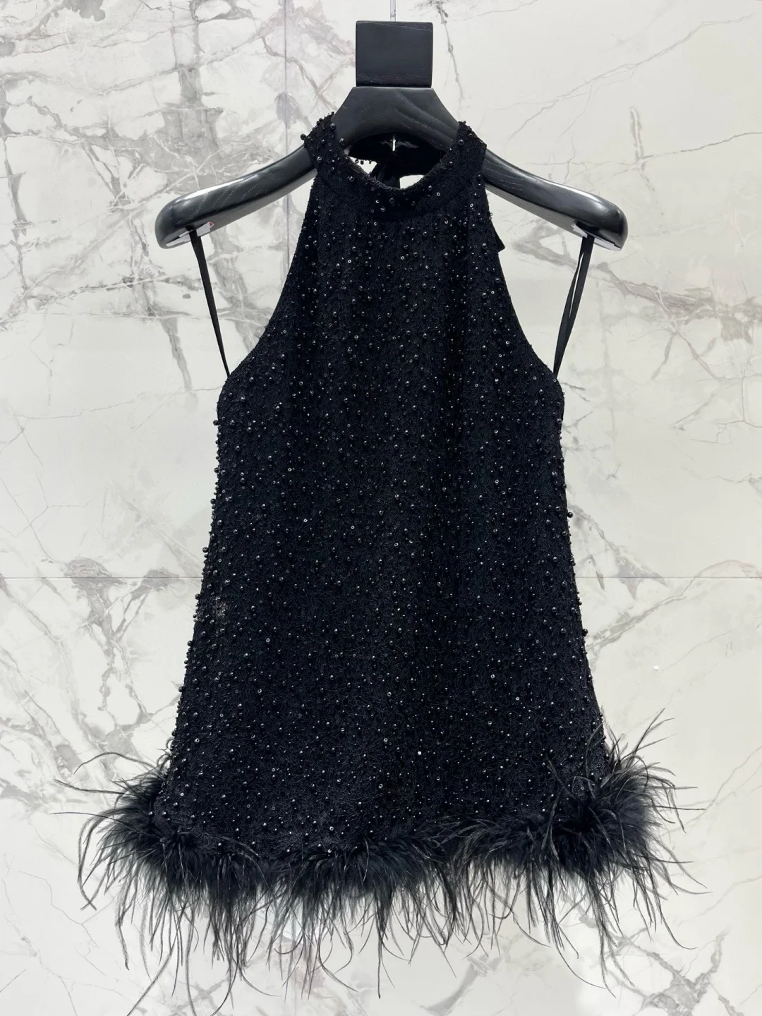 Silky Shiny Glossy Bandeau Tube Top Heavy Handmade Beading Bling Halter Top Women Evening Cocktail Party Fashion
Silky Shiny Glossy Bandeau Tube Top Heavy Handmade Beading Bling Halter Top Women Evening Cocktail Party Fashion