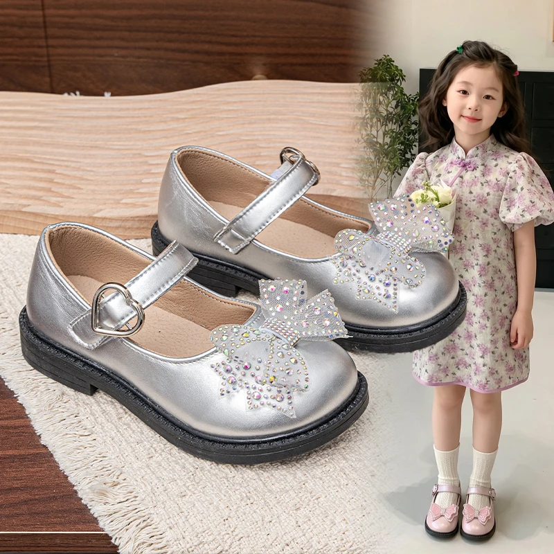 Kids Girls Silver Mary Jane Shoes with Sparkling Rhinestone Bow, Soft Non-slip Sole for Daily Wear, Parties & Special Occasions
Kids Girls Silver Mary Jane Shoes with Sparkling Rhinestone Bow, Soft Non-slip Sole for Daily Wear, Parties & Special Occasions