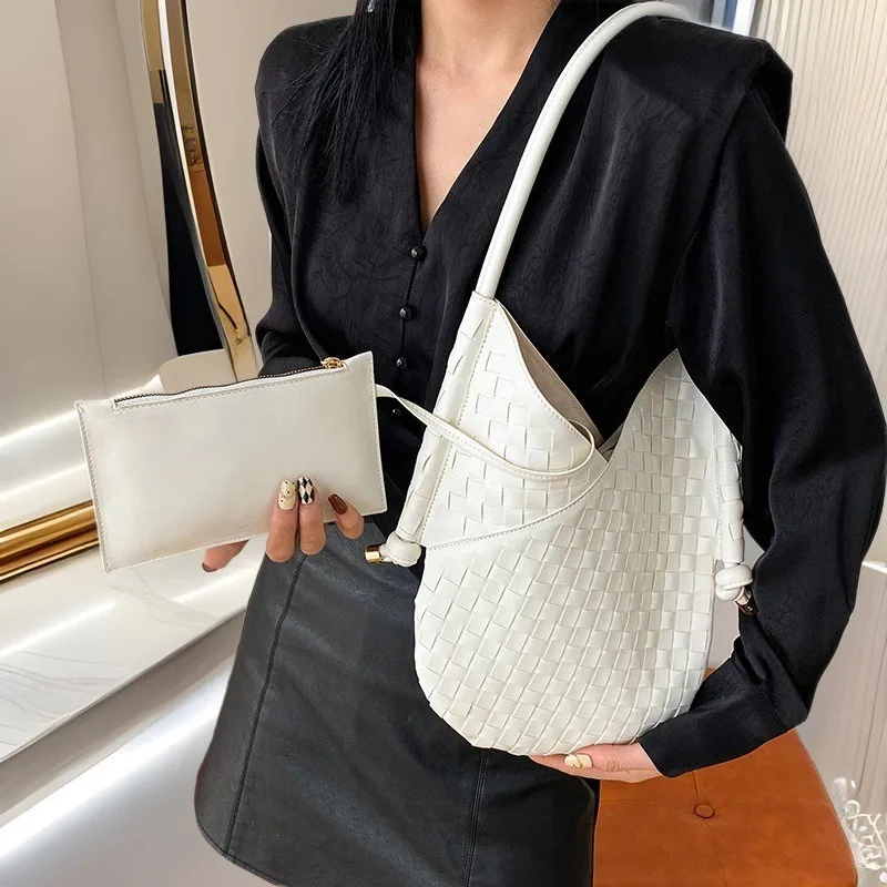 2025 Soft Vegan Leather Crossbody Bag, Boho Hand-Woven Armpit Purse, Durable Commuter Shoulder Tote for Travel & Office
2025 Soft Vegan Leather Crossbody Bag, Boho Hand-Woven Armpit Purse, Durable Commuter Shoulder Tote for Travel & Office