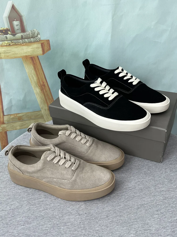 Classic Men's Leather Cow Suede Low Top Thi Bot Casual Board oes Faionable Deoxynucleotide Sneakers Rubber Sole
Classic Men's Leather Cow Suede Low Top Thi Bot Casual Board oes Faionable Deoxynucleotide Sneakers Rubber Sole