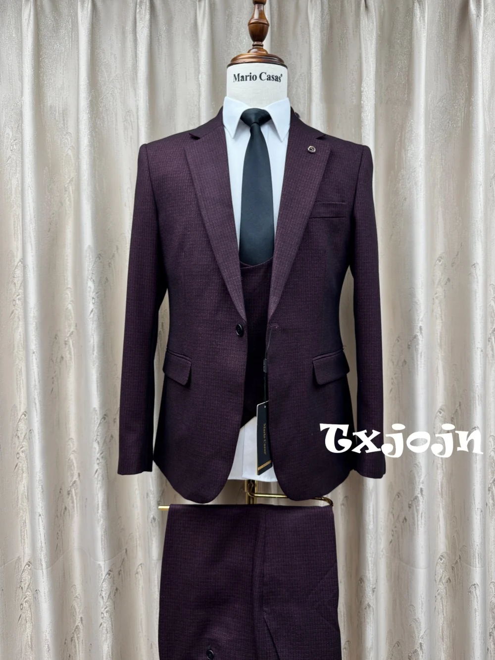 Men's Notched Lapel Suits 3 Pieces Business Outfit,Slim Fit Suit Set Jacket Vest Pants For Wedding,Classy Handsome Tuxedo S-3XL
Men's Notched Lapel Suits 3 Pieces Business Outfit,Slim Fit Suit Set Jacket Vest Pants For Wedding,Classy Handsome Tuxedo S-3XL