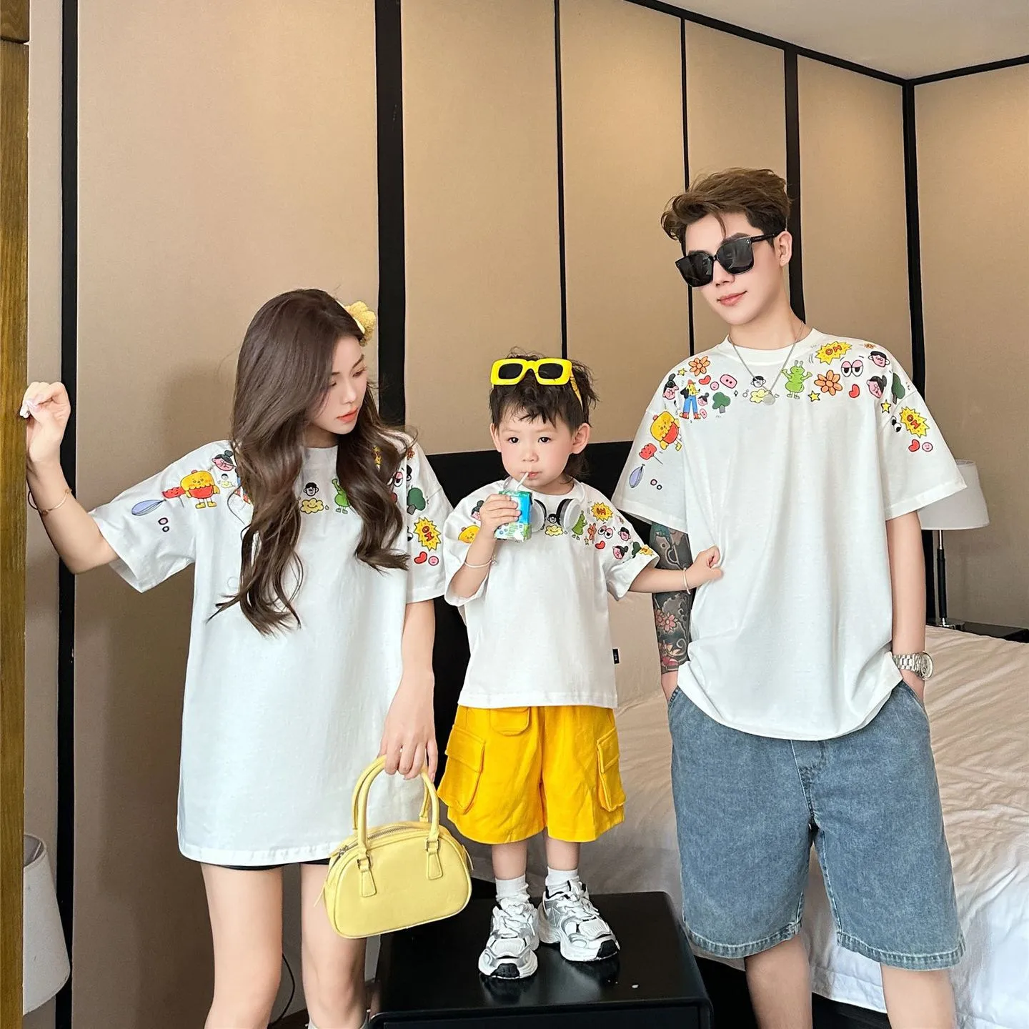 2025 New Parent-child Clothes Matching Family Cotton Funny T-shirt Mom Dad and Daughter Son Clothing Tees Newborn Baby Bodysuit
2025 New Parent-child Clothes Matching Family Cotton Funny T-shirt Mom Dad and Daughter Son Clothing Tees Newborn Baby Bodysuit