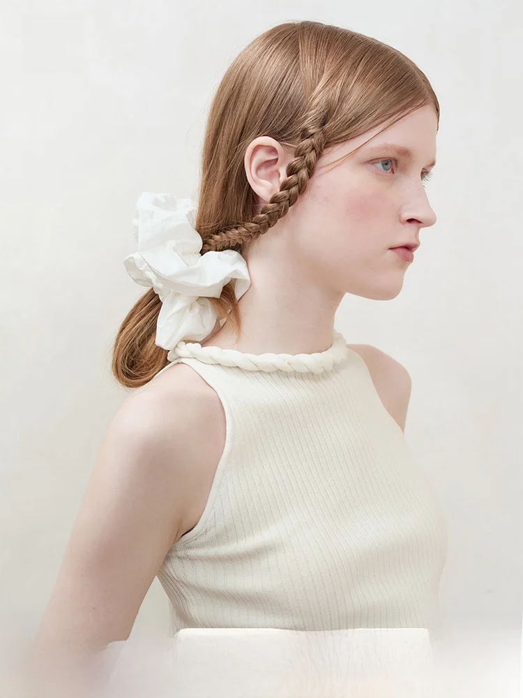 AnnoMundi оригинальный дизайн, облегающий жилет, внутренняя одежда, женский воротник с завязками, весенняя коллекция, чистый цвет
AnnoMundi оригинальный дизайн, облегающий жилет, внутренняя одежда, женский воротник с завязками, весенняя коллекция, чистый цвет