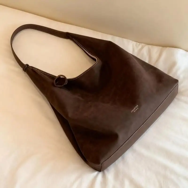 Storage bag girl commuting handbag versatile shoulder crossbody bag fashionable classic style hot sale Popularity girl gift
Storage bag girl commuting handbag versatile shoulder crossbody bag fashionable classic style hot sale Popularity girl gift