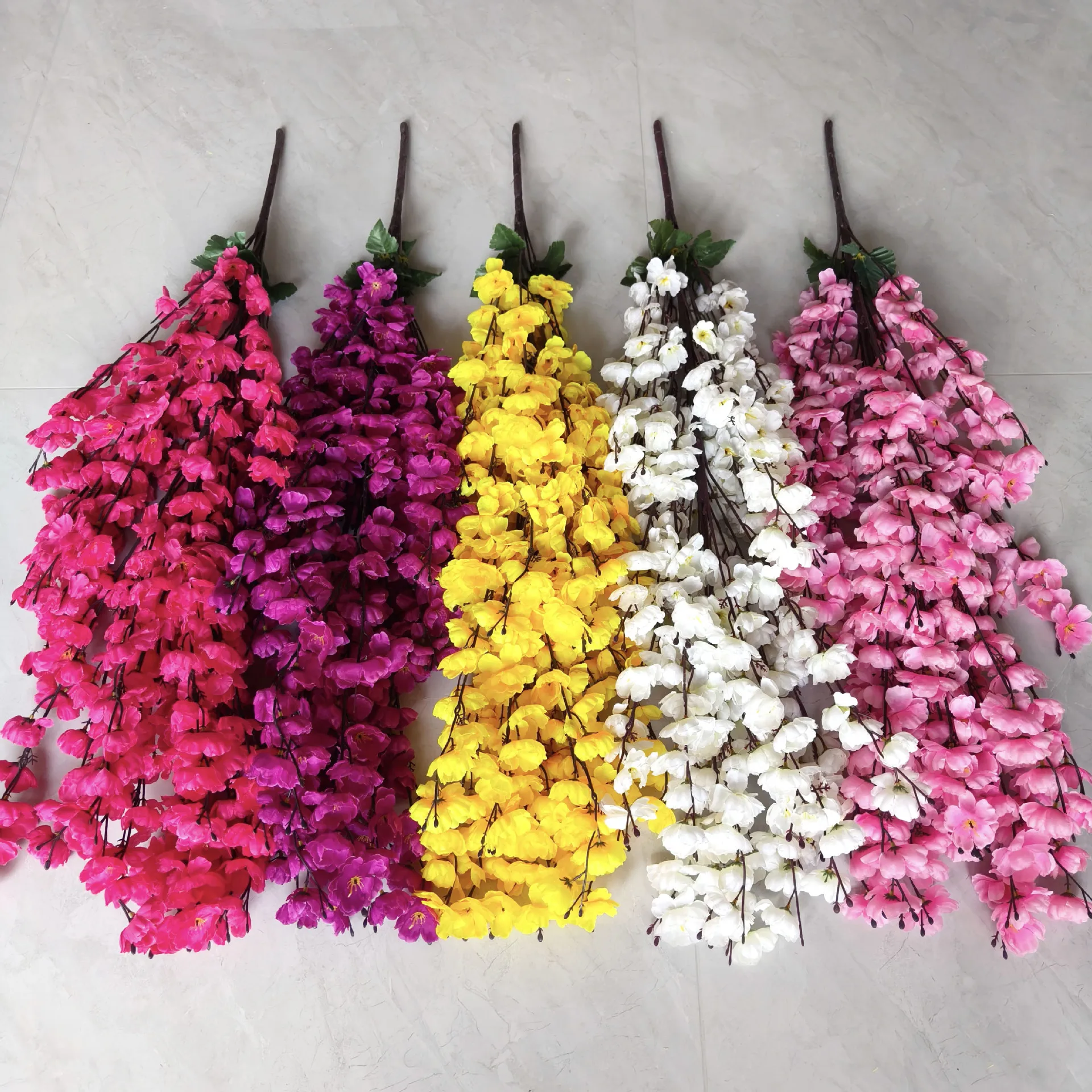 Artificial peach tree 30 forks peach blossom indoor hotel wedding decoration garden landscaping wholesale
Artificial peach tree 30 forks peach blossom indoor hotel wedding decoration garden landscaping wholesale
