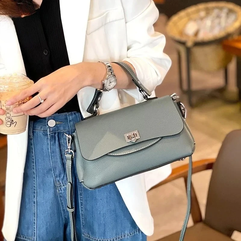 Vintage Genuine Leather Crossbody Bag for Women Luxury Small Square Shoulder Bag Cowhide Blue Handbag
Vintage Genuine Leather Crossbody Bag for Women Luxury Small Square Shoulder Bag Cowhide Blue Handbag