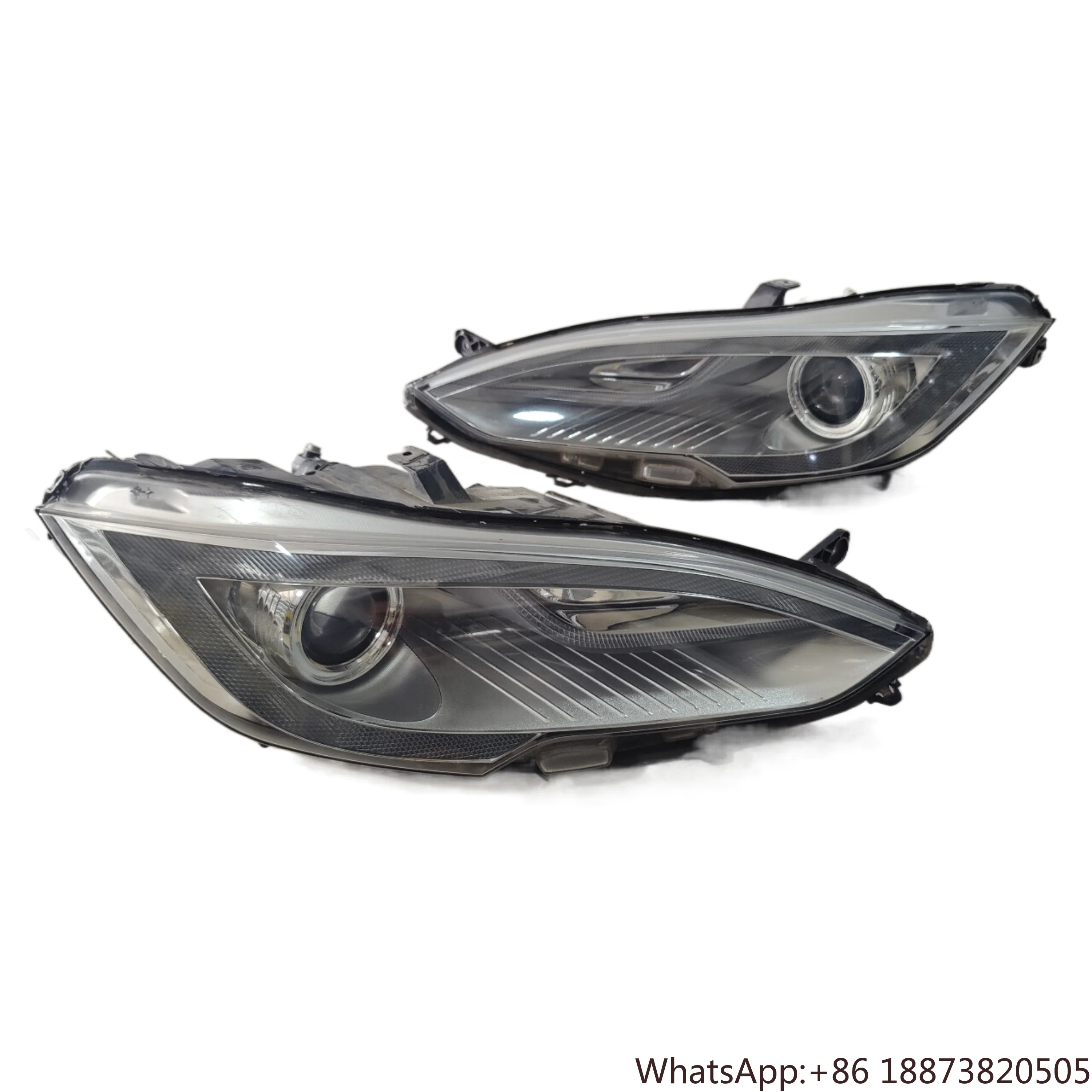 Подходит для Tesla Model s Xenon старше 1012224 1012227 оригинальные б/у фары Tesla
Подходит для Tesla Model s Xenon старше 1012224 1012227 оригинальные б/у фары Tesla