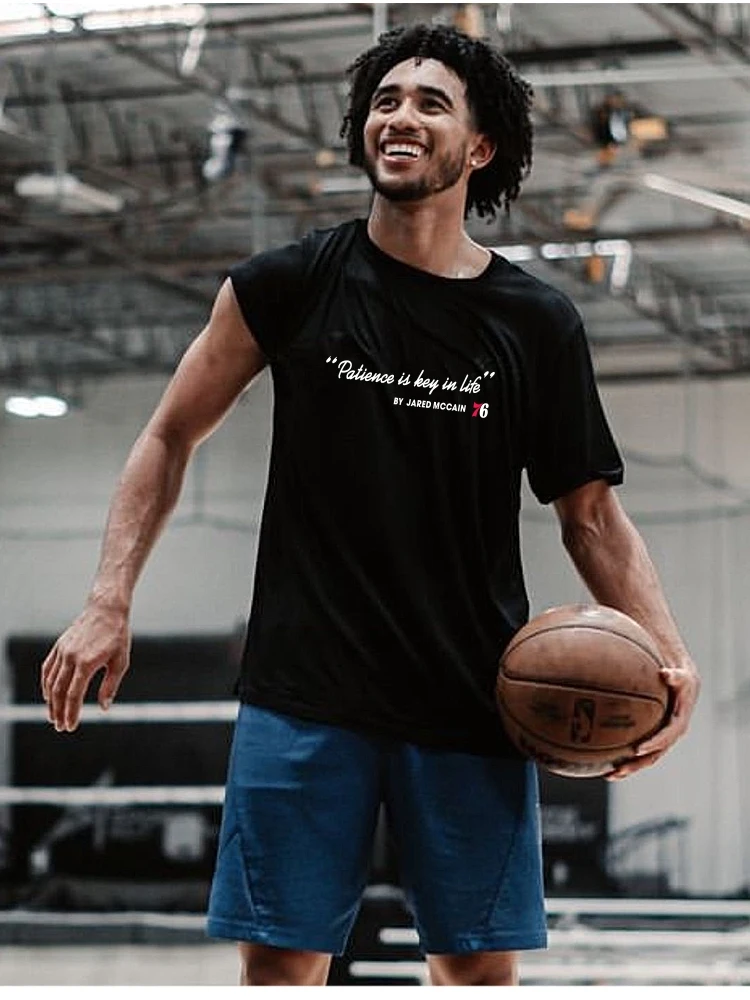 Jared McCain 76ers Magic Fairy Brother Basketball Around American Casual Sports Loose Summer Cotton Men's Short Sleeve T-shirt
Jared McCain 76ers Magic Fairy Brother Basketball Around American Casual Sports Loose Summer Cotton Men's Short Sleeve T-shirt