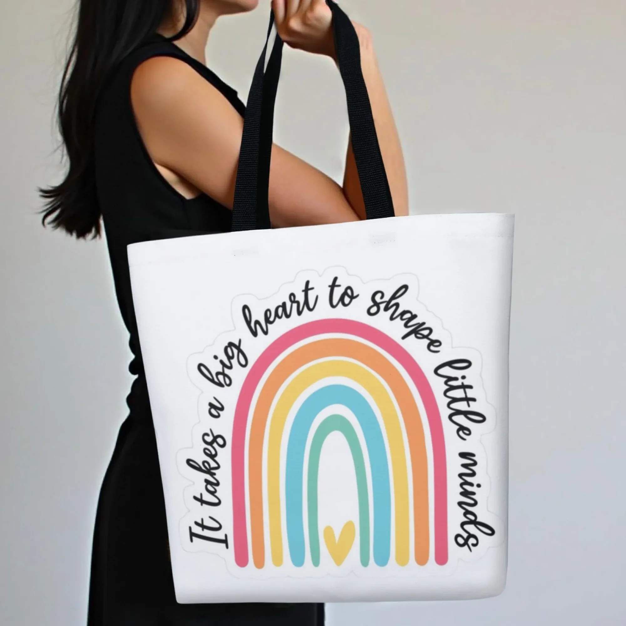 Вдохновляющая холщовая большая сумка с радужной цитатой, многоразовая сумка на плечо с большим сердцем и рисунком «Маленькие ума», идеальный подарок для воспитателей
Вдохновляющая холщовая большая сумка с радужной цитатой, многоразовая сумка на плечо с большим сердцем и рисунком «Маленькие ума», идеальный подарок для воспитателей