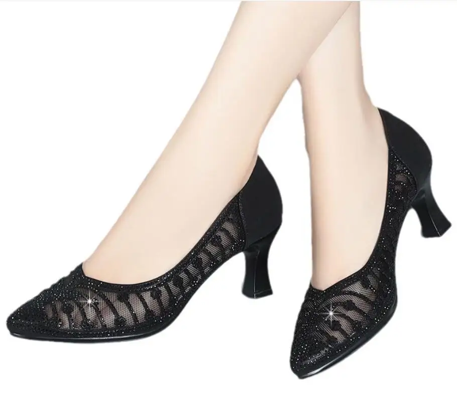 Women Fashion Golden High Quality Sexy Party Classic Stiletto Heel Shoes Lady Classic Hollow Out Breathable Black Sequined high
Women Fashion Golden High Quality Sexy Party Classic Stiletto Heel Shoes Lady Classic Hollow Out Breathable Black Sequined high