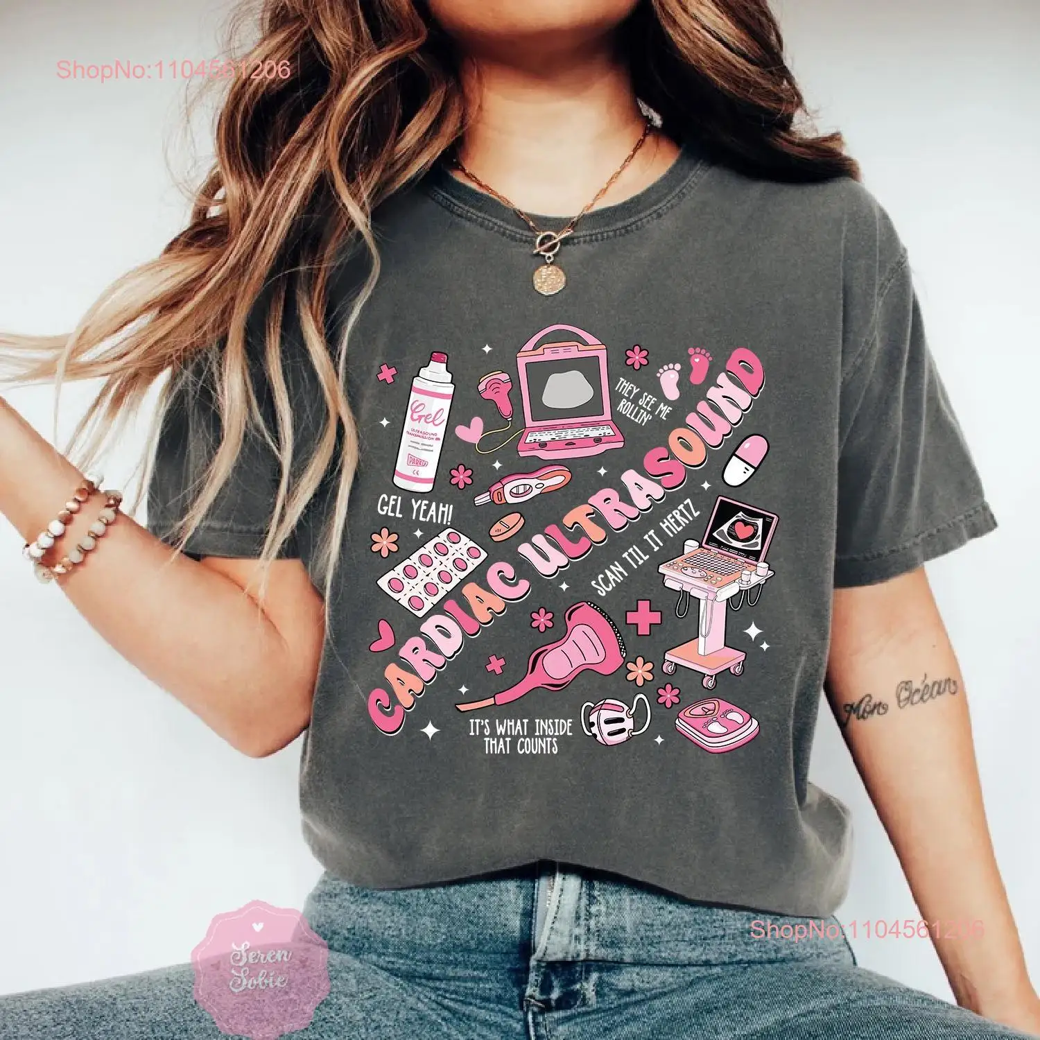 Кардиологическая ультразвуковая футболка на день Святого Валентина Sonographer Vday SweaT s для сонографов Медсестра с длинными или короткими рукавами
Кардиологическая ультразвуковая футболка на день Святого Валентина Sonographer Vday SweaT s для сонографов Медсестра с длинными или короткими рукавами