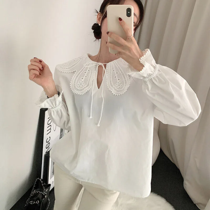 Lucyever Spring Summer White Shirts Women Sweet Hollow Out Peter Pan Collar Loose Blouses Female Korean Chic Streetwear Shirt
Lucyever Spring Summer White Shirts Women Sweet Hollow Out Peter Pan Collar Loose Blouses Female Korean Chic Streetwear Shirt