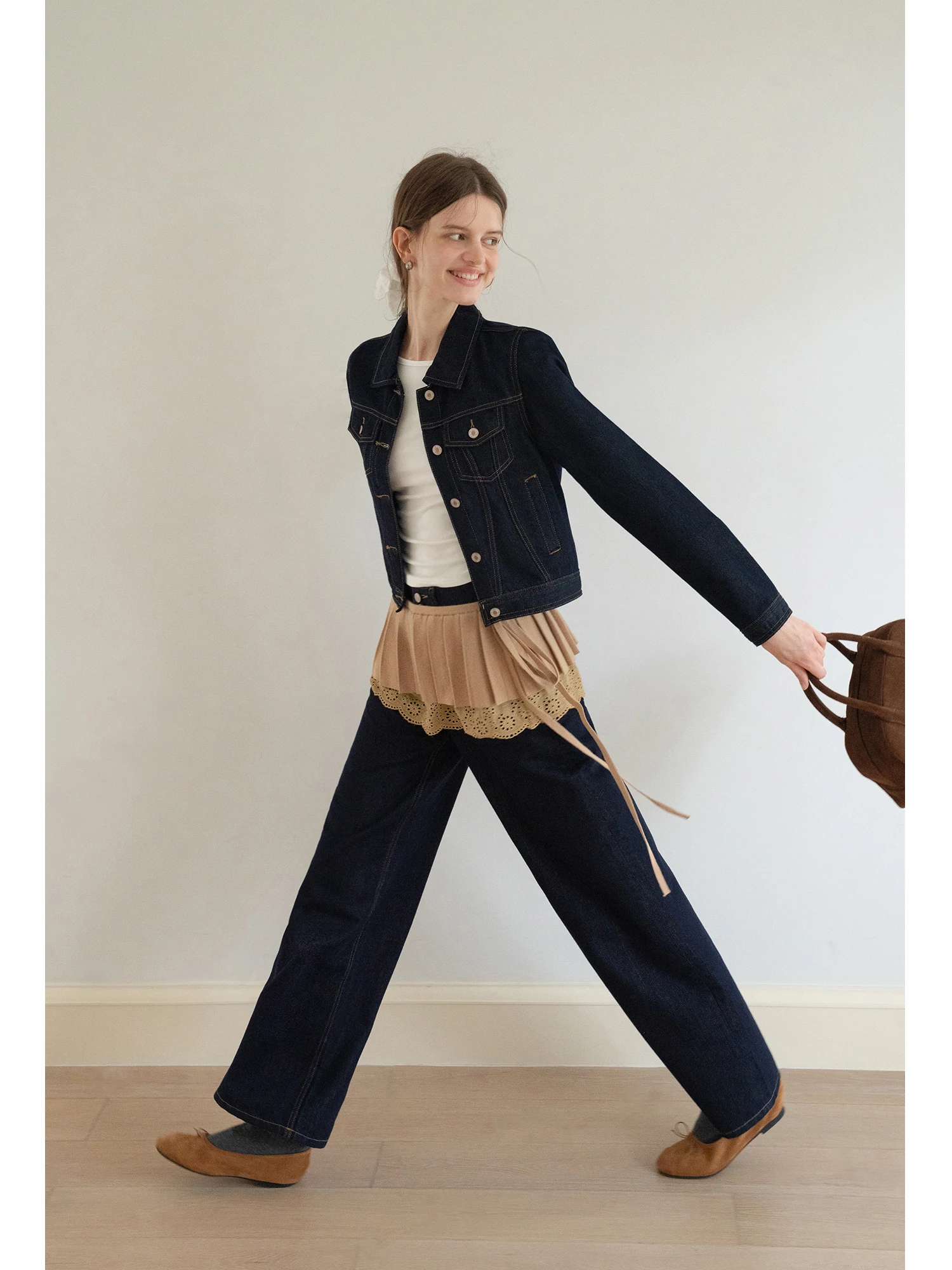 Retro Denim Collared Short Jacket High Waist Straight Leg Slimming Jeans Women's Fashion Set Casual Autumn Wear Cotton Polyes...
Retro Denim Collared Short Jacket High Waist Straight Leg Slimming Jeans Women's Fashion Set Casual Autumn Wear Cotton Polyes...