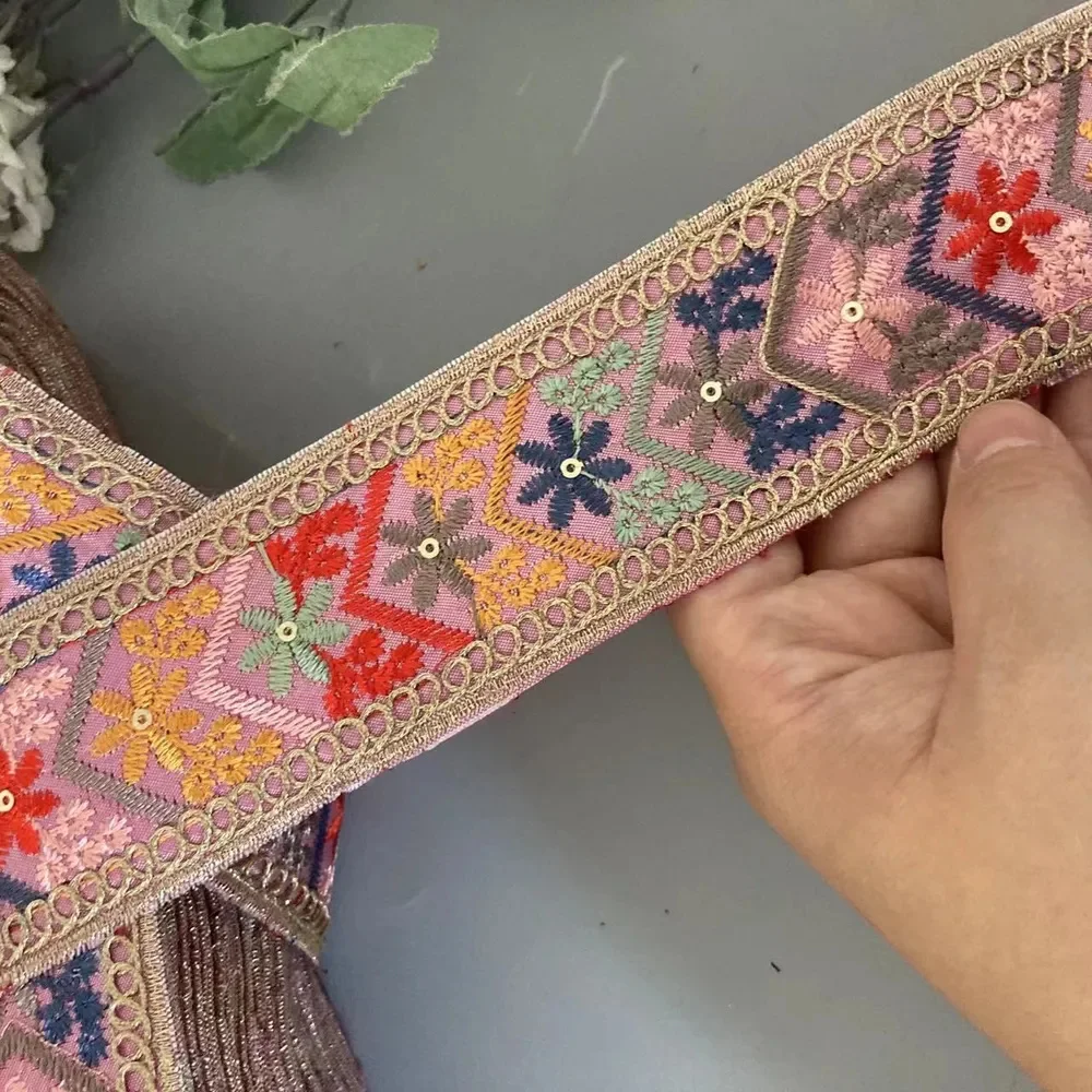 2 Yard 4cm Pink Ethnic Style Embroidery Lace Ribbon Sewing Trims Clothing Gold Thread Sequin Hair Fabric Accessories
2 Yard 4cm Pink Ethnic Style Embroidery Lace Ribbon Sewing Trims Clothing Gold Thread Sequin Hair Fabric Accessories