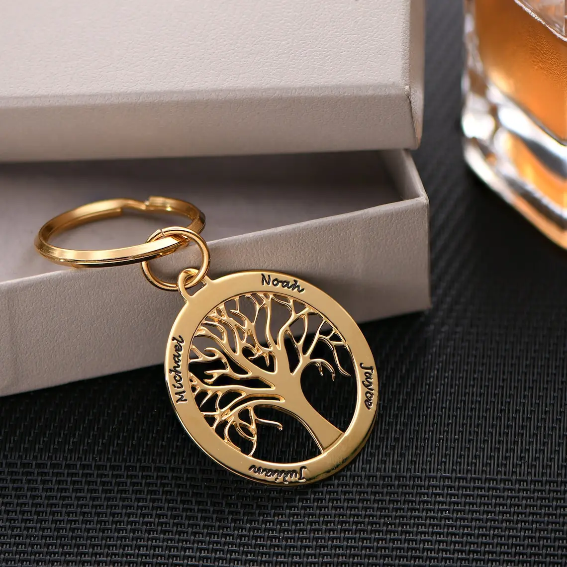 Customized Family Keychain Dad Tree of Life Keychain Stainless Steel Engraved Kids Name Keyring Personalized Fathers Day Gifts
Customized Family Keychain Dad Tree of Life Keychain Stainless Steel Engraved Kids Name Keyring Personalized Fathers Day Gifts