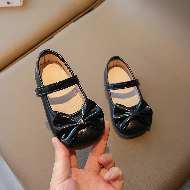 Children's Bow Black Leather Shoes Spring and Autumn New Girls Soft Sole Baby Casual Shoes for Princess Kids Cute School Shoes
Children's Bow Black Leather Shoes Spring and Autumn New Girls Soft Sole Baby Casual Shoes for Princess Kids Cute School Shoes