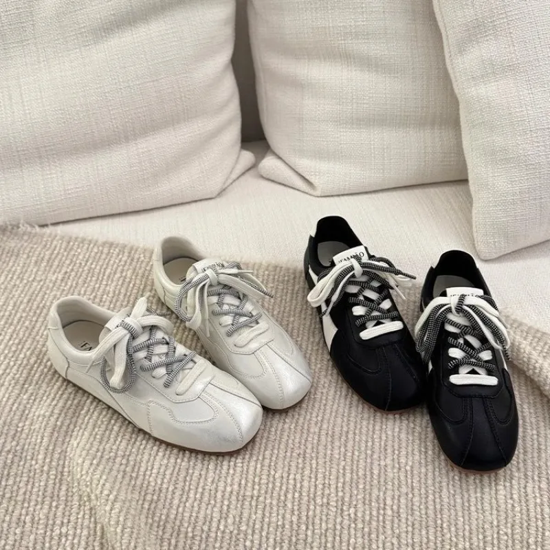 Women's Flats New Spring/Autumn Leather Shoes Ladies Casual Flat Women Soft Sole Zapatos De Mujer,2026 New Sneaker Shoes,35-40
Women's Flats New Spring/Autumn Leather Shoes Ladies Casual Flat Women Soft Sole Zapatos De Mujer,2026 New Sneaker Shoes,35-40