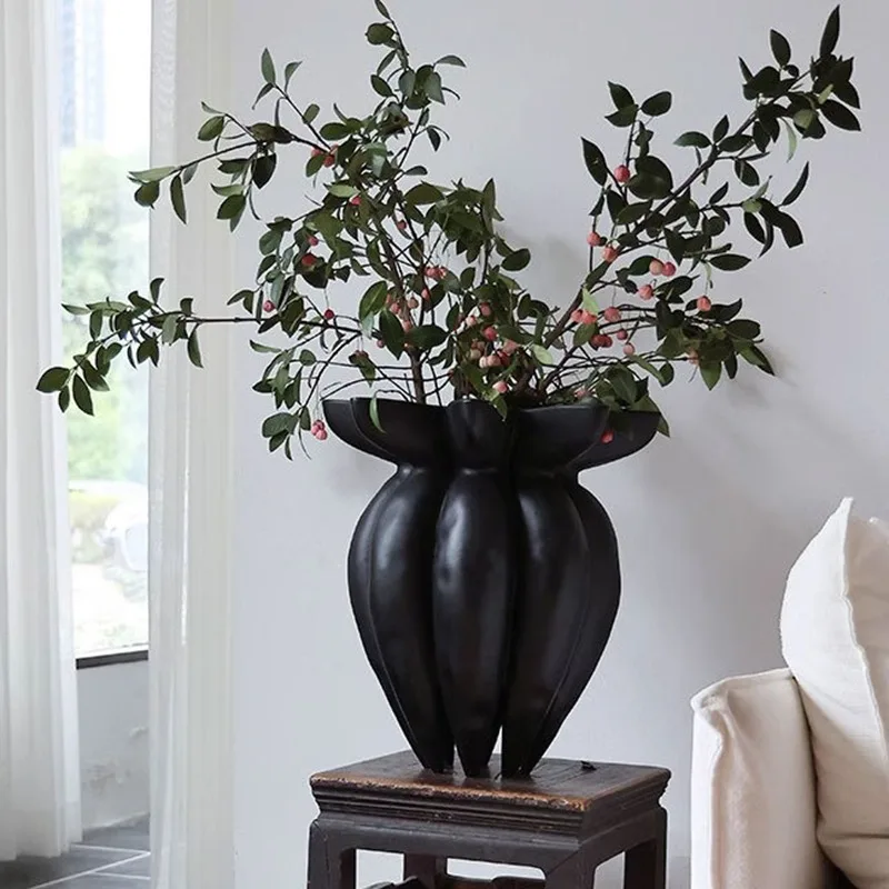 Nordic Vases Minimalist Flower Vase Luxury Flower Bottle Ornament Modern Aesthetic Living Room Flowerpots Home Decorations
Nordic Vases Minimalist Flower Vase Luxury Flower Bottle Ornament Modern Aesthetic Living Room Flowerpots Home Decorations