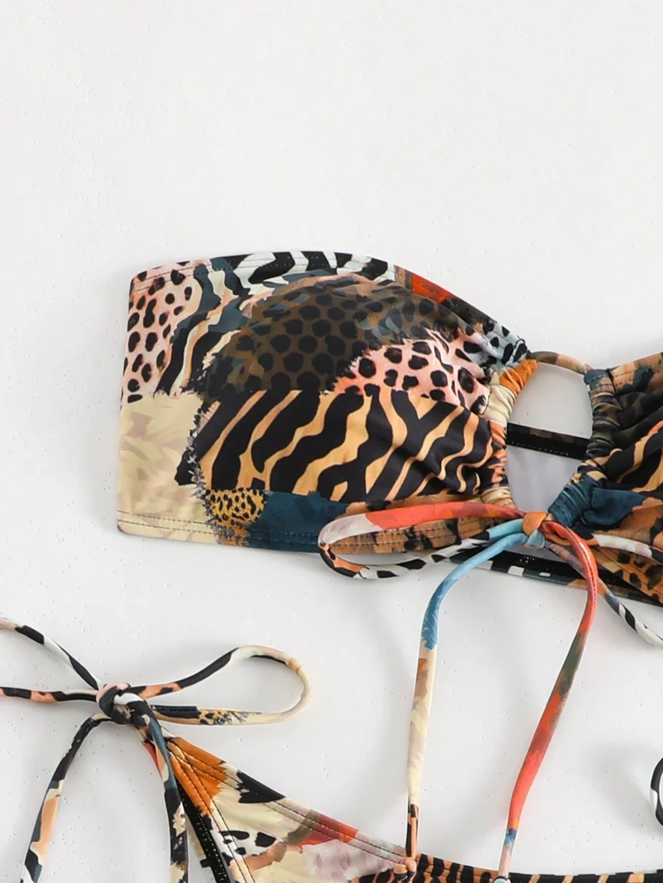 Strapless Tie Front Patchwork Animal Print Bikini Set For Women
Strapless Tie Front Patchwork Animal Print Bikini Set For Women