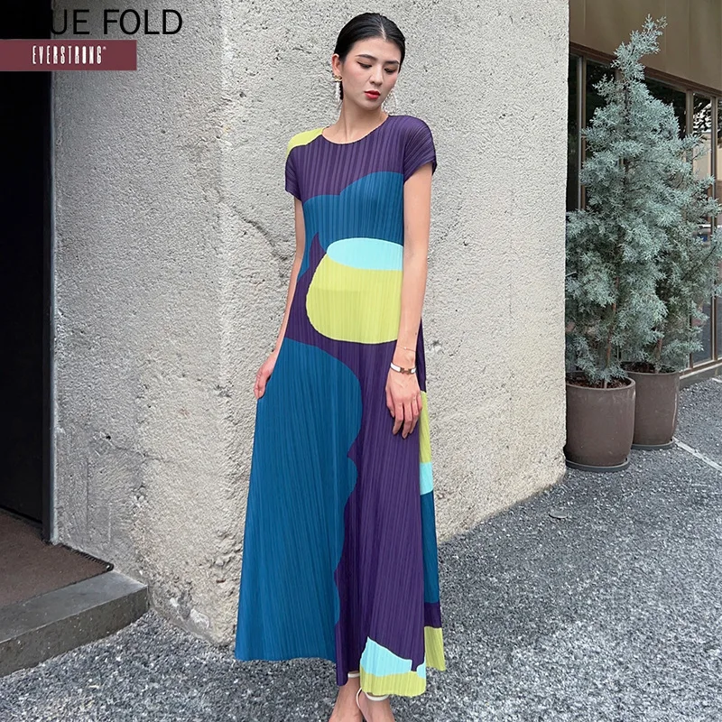 MIYAKE-Pleated Dress with Short Sleeve, Casual Dress, Loose Stripe, Long Dress, Temperament Goddess Robe, New, Summer
MIYAKE-Pleated Dress with Short Sleeve, Casual Dress, Loose Stripe, Long Dress, Temperament Goddess Robe, New, Summer