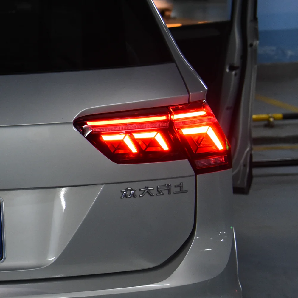 Автомобильный задний фонарь для VW 2017-2021 Tiguan L, автоматические задние фонари в сборе, обновленный новый 2024, светодиодный стример, поворотные задние фонари, аксессуары
Автомобильный задний фонарь для VW 2017-2021 Tiguan L, автоматические задние фонари в сборе, обновленный новый 2024, светодиодный стример, поворотные задние фонари, аксессуары