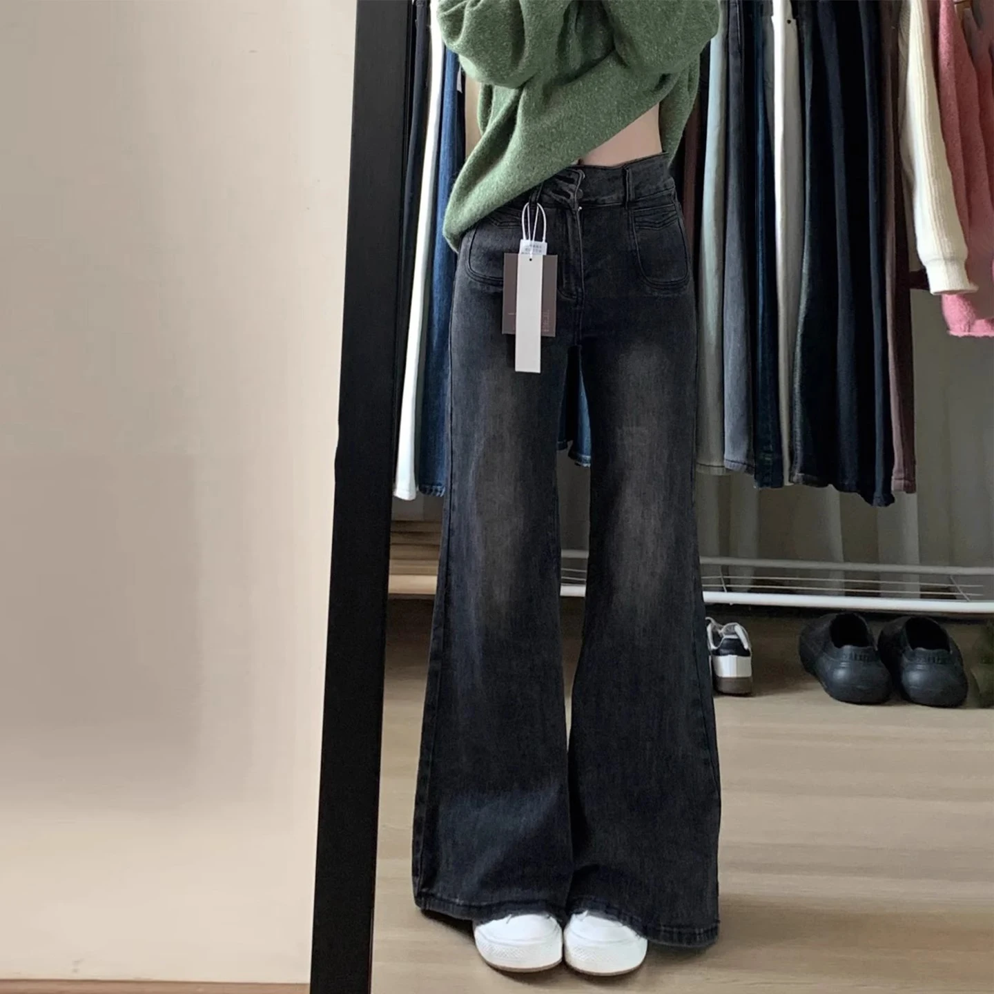Spring 2026 High Waist Flared Jeans Women's Slimming Drapey Non-Matching Floor-Length Bell Bottoms Cotton Stretch Denim
Spring 2026 High Waist Flared Jeans Women's Slimming Drapey Non-Matching Floor-Length Bell Bottoms Cotton Stretch Denim