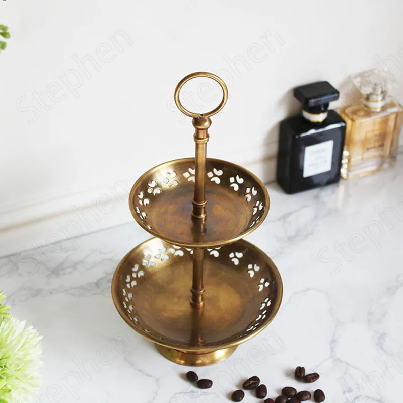 Double Layer Openwork Brass Platters and Trays American Luxury Jewelry Necklace Display Rack Coffee Table Desktop Snack Trays
Double Layer Openwork Brass Platters and Trays American Luxury Jewelry Necklace Display Rack Coffee Table Desktop Snack Trays