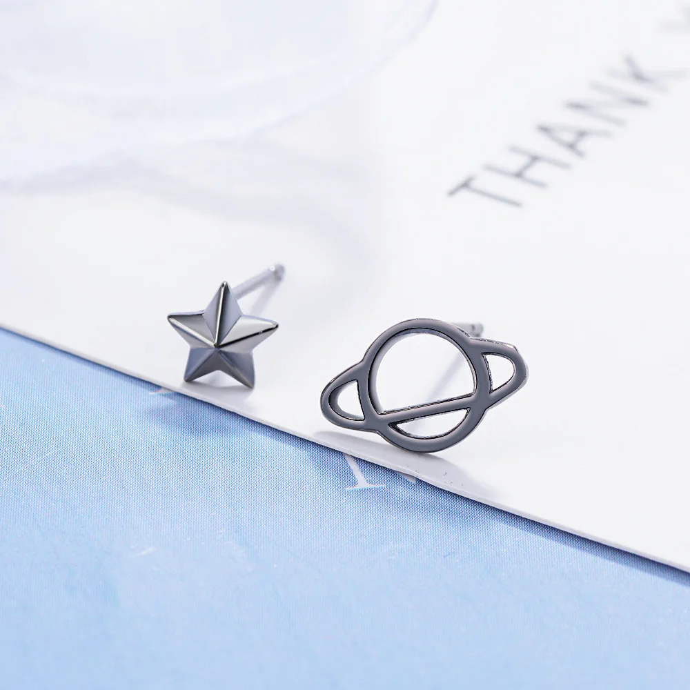 100% 925 Sterling Silver Jewelry Fashion Cute Tiny Black Asymmetric Universe Star Stud Earrings For Daughter Girls DS198
100% 925 Sterling Silver Jewelry Fashion Cute Tiny Black Asymmetric Universe Star Stud Earrings For Daughter Girls DS198