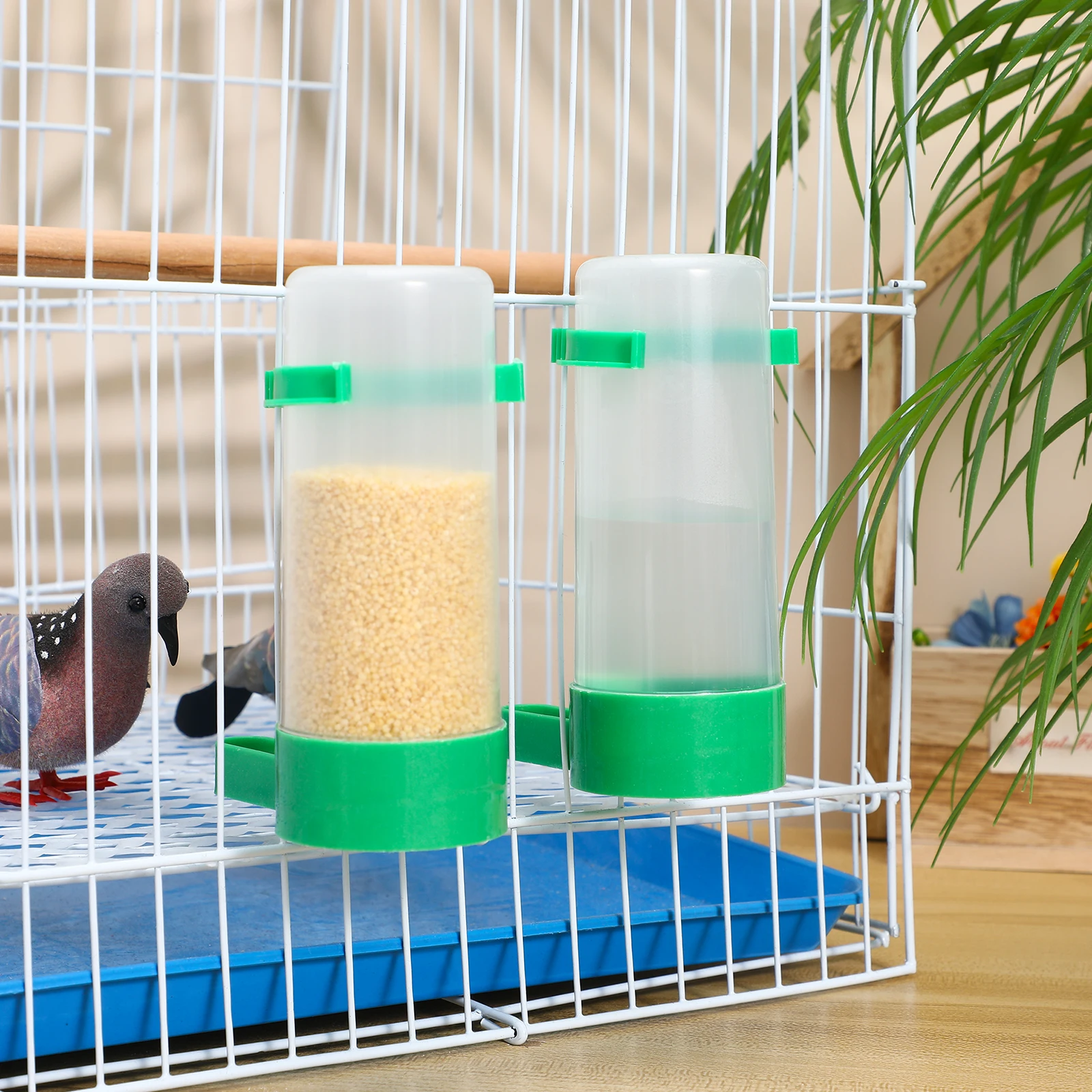 5PCS Automatic Bird Waterer Feeder Durable Plastic Easy to Use No Mess Small Birds Parrots Outdoor Feeding Bowl Pet Supplies
5PCS Automatic Bird Waterer Feeder Durable Plastic Easy to Use No Mess Small Birds Parrots Outdoor Feeding Bowl Pet Supplies