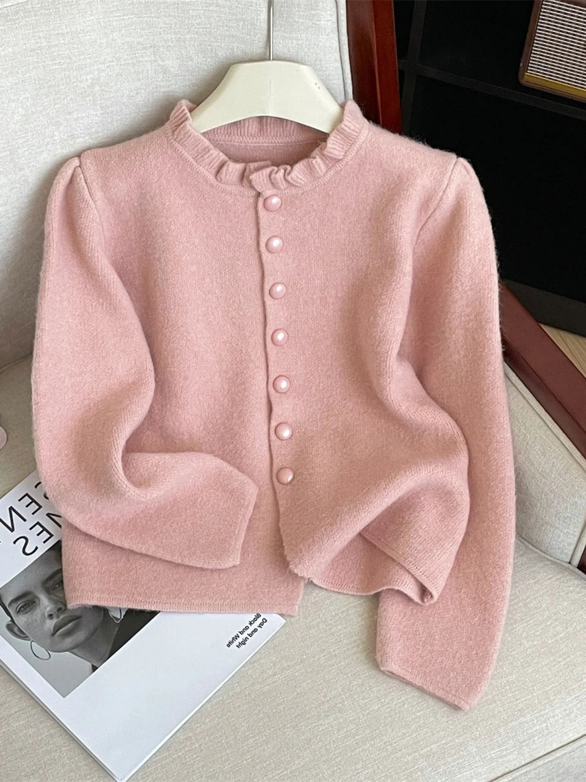 Stylish Short Women's Sweater Cardigan Autumn Winter Slimming Versatile Cotton Long Sleeve round Neck Coat Warmth Heating
Stylish Short Women's Sweater Cardigan Autumn Winter Slimming Versatile Cotton Long Sleeve round Neck Coat Warmth Heating