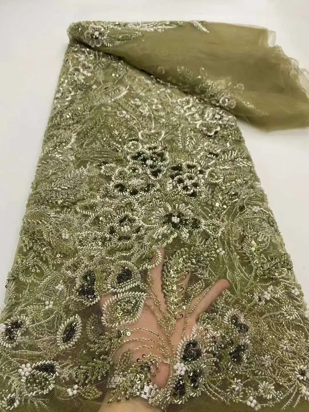 2025 Hot Sale Fashion Africa Lace Fabric High Quality Handmade Embroidery Lace With Beads Sequins Party For Wedding Dress
2025 Hot Sale Fashion Africa Lace Fabric High Quality Handmade Embroidery Lace With Beads Sequins Party For Wedding Dress
