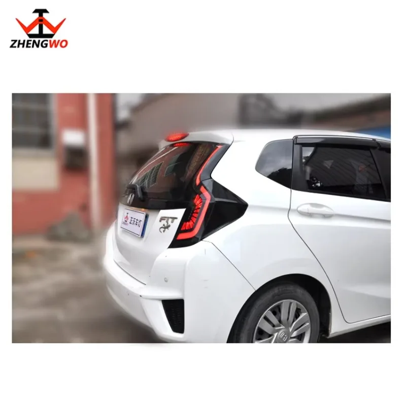 Поставка автомобильных аксессуаров из Китая Honda Fit Jazz Tail Light 2019. 
Поставка автомобильных аксессуаров из Китая Honda Fit Jazz Tail Light 2019.