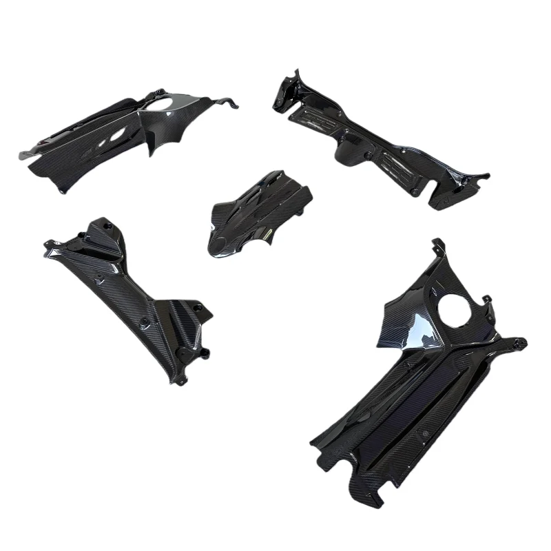 Комплект обновления капота двигателя автомобиля для OEM-стиля, комплект кузова капота двигателя из сухого углеродного волокна для модификации Maserati MC20
Комплект обновления капота двигателя автомобиля для OEM-стиля, комплект кузова капота двигателя из сухого углеродного волокна для модификации Maserati MC20