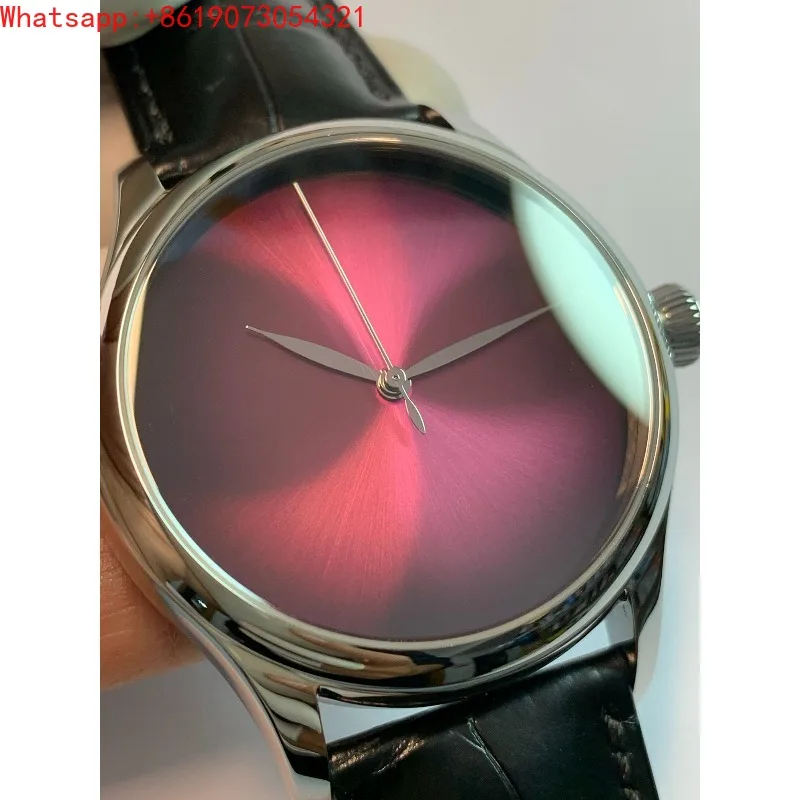 The Great Qin Empire Henry Mushi similar watch. Wordless Heavenly Book, Fine Grinding ETA2824 Movement
The Great Qin Empire Henry Mushi similar watch. Wordless Heavenly Book, Fine Grinding ETA2824 Movement