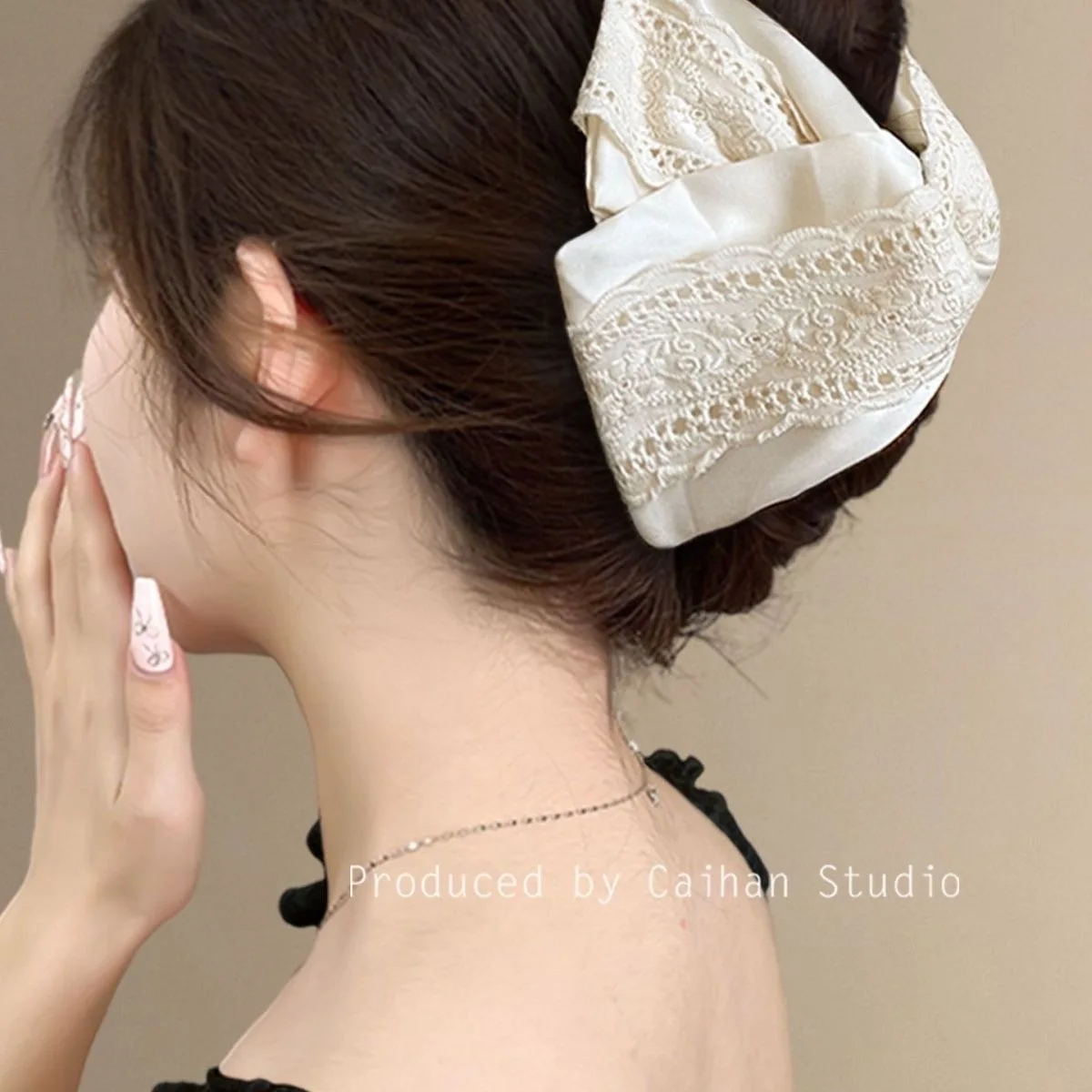 White Crab Hair Clip Large Hair Bow Lace Hair Accessories Crab Hair Pins Hair Accessories and Headwear Hair Pin Lolita Style
White Crab Hair Clip Large Hair Bow Lace Hair Accessories Crab Hair Pins Hair Accessories and Headwear Hair Pin Lolita Style