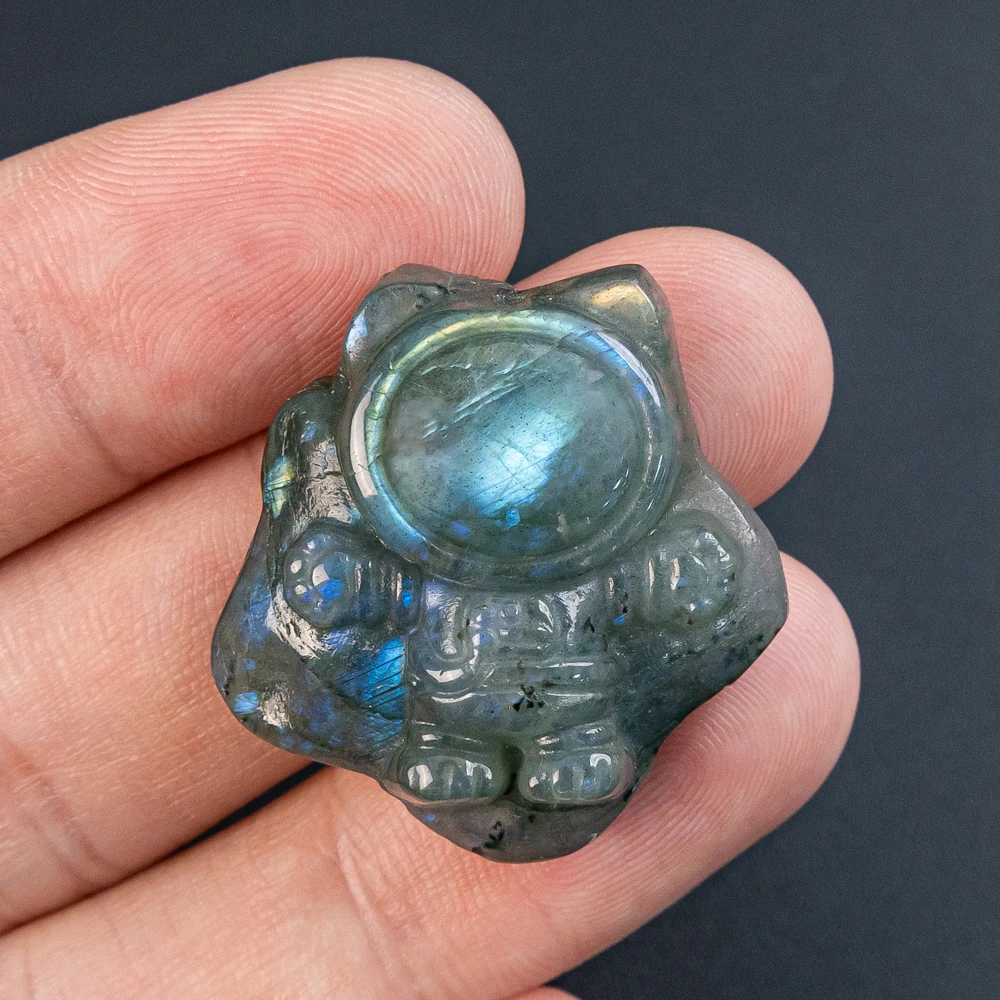 1Pcs Natural Labradorite Pendants Strong Blue Flash Pendant Gem Carving Space Cat with Hole for Jewelry Making DIY 31X28X10mm
1Pcs Natural Labradorite Pendants Strong Blue Flash Pendant Gem Carving Space Cat with Hole for Jewelry Making DIY 31X28X10mm