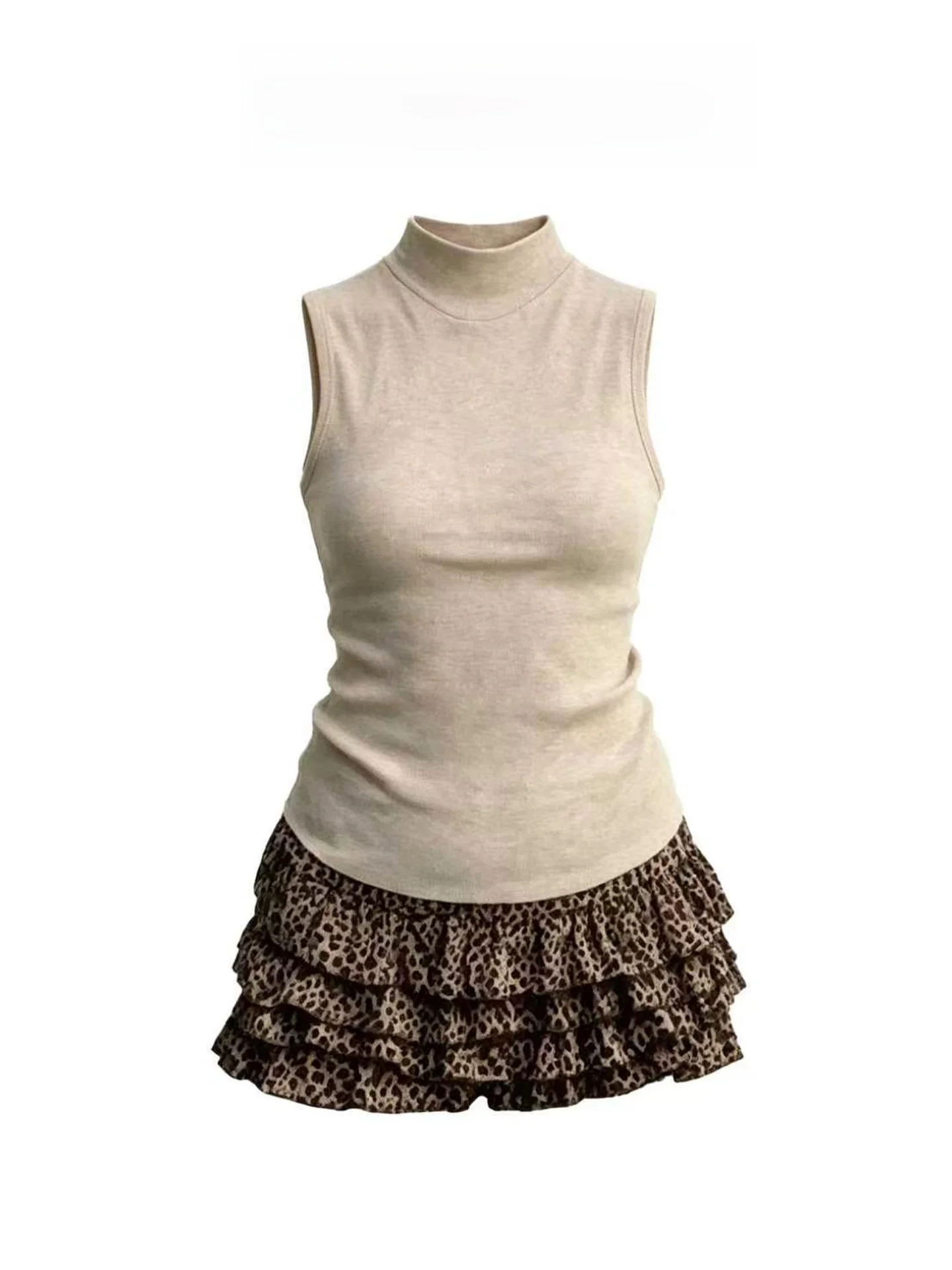 Summer Fashion Leopard Print Puffy Short Skirt Women's Sleeveless Vest And Skirt Two-Piece Set Cake Style Retro Vintage Look
Summer Fashion Leopard Print Puffy Short Skirt Women's Sleeveless Vest And Skirt Two-Piece Set Cake Style Retro Vintage Look