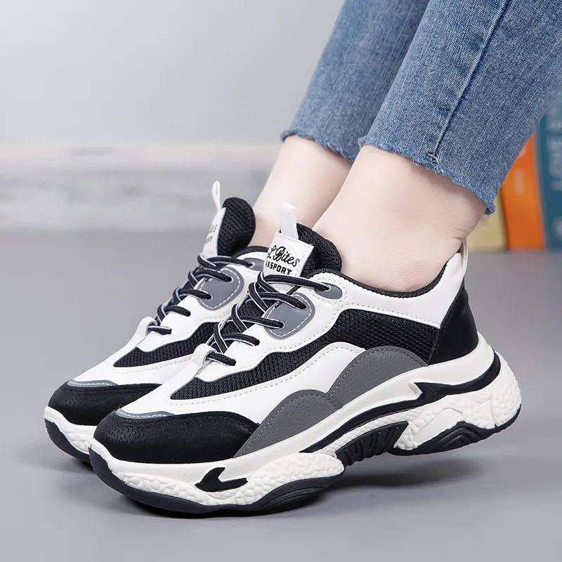New fashionable, lightweight and trendy thick-soled sports shoes, versatile height-increasing student shoes and casual shoes
New fashionable, lightweight and trendy thick-soled sports shoes, versatile height-increasing student shoes and casual shoes