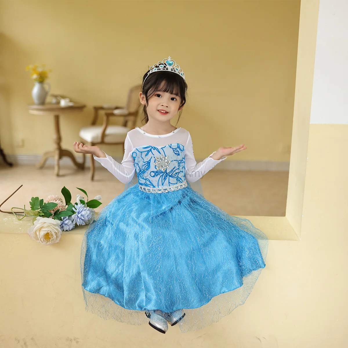 Girl Snow Queen Princess Costume Lace Trailing Gown for Kids Girl Party Dress Kids Halloween Christmas Party Gown
Girl Snow Queen Princess Costume Lace Trailing Gown for Kids Girl Party Dress Kids Halloween Christmas Party Gown